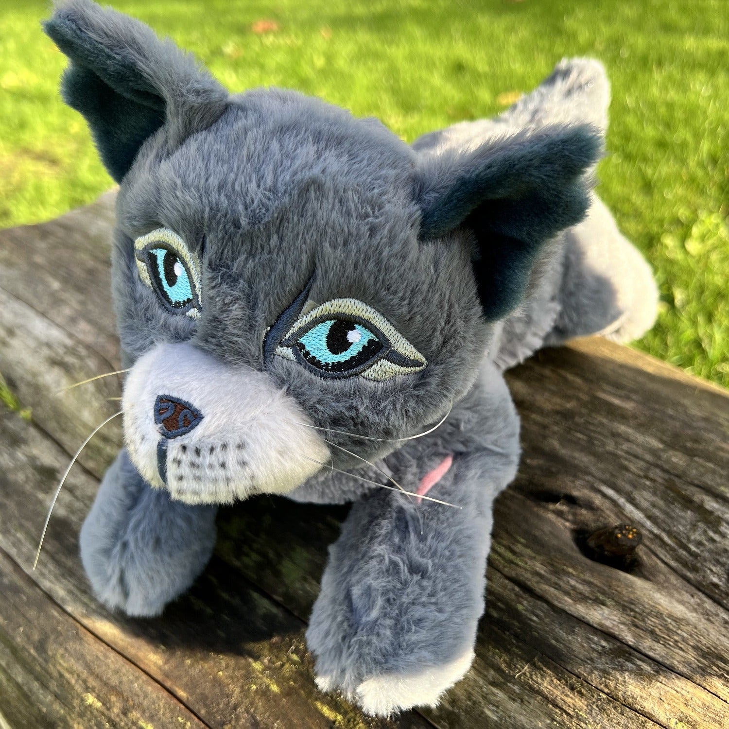 Bluestar Large Plush Cat - Image 3