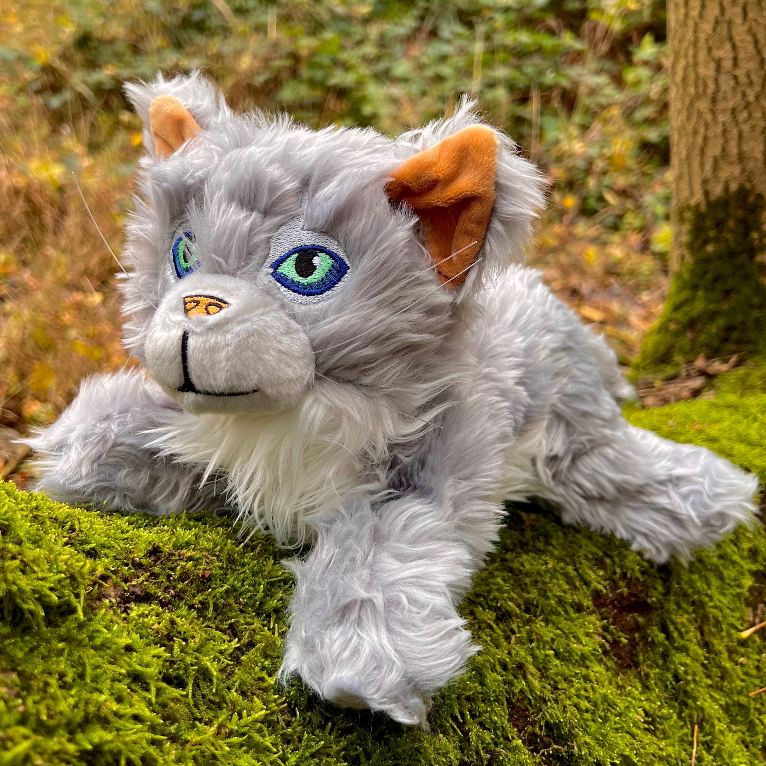 Bristlefrost Large Plush Cat - Image 2