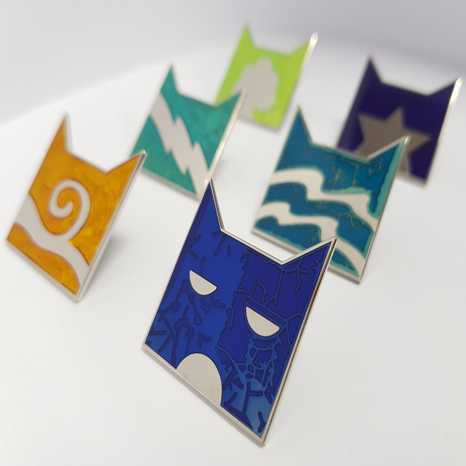 Collector's ShadowClan Pin Badge - Image 3