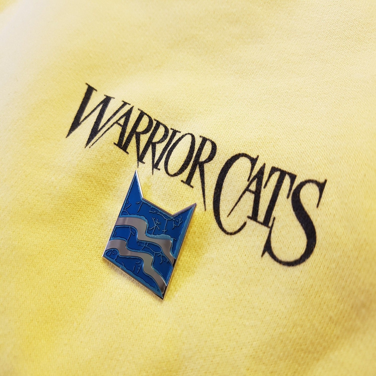 Collector's RiverClan Pin Badge - Image 3