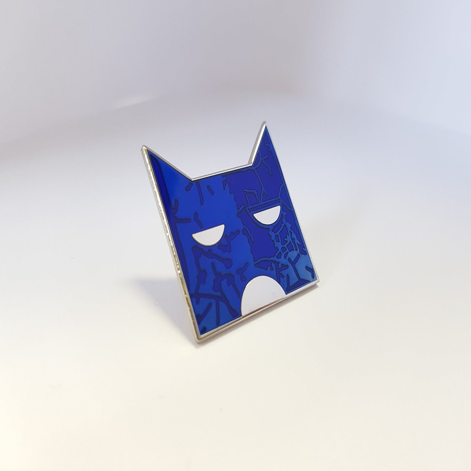 Collector's ShadowClan Pin Badge