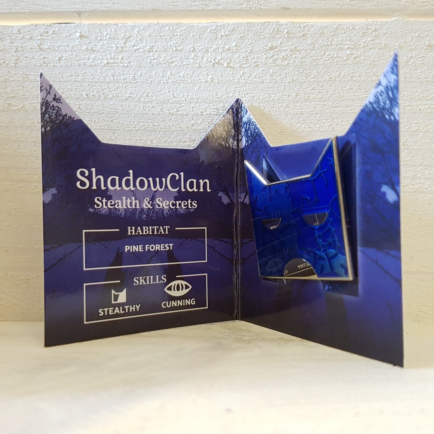 Collector's ShadowClan Pin Badge - Image 4