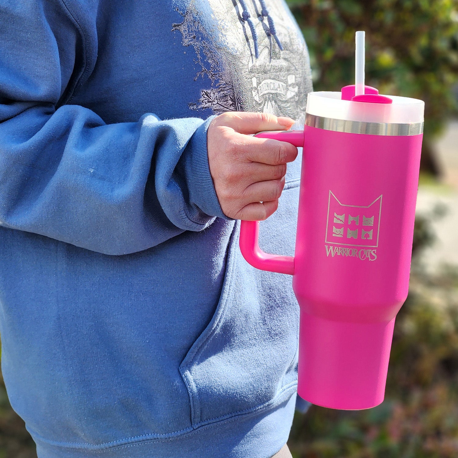Warrior Cats Giant Travel Mug with Straw - Image 6