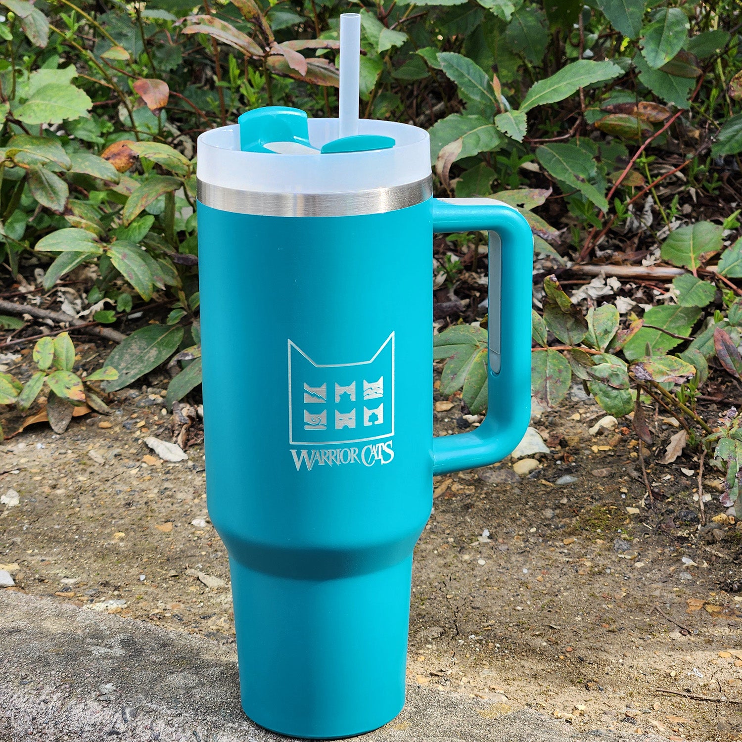 Warrior Cats Giant Travel Mug with Straw - Image 5