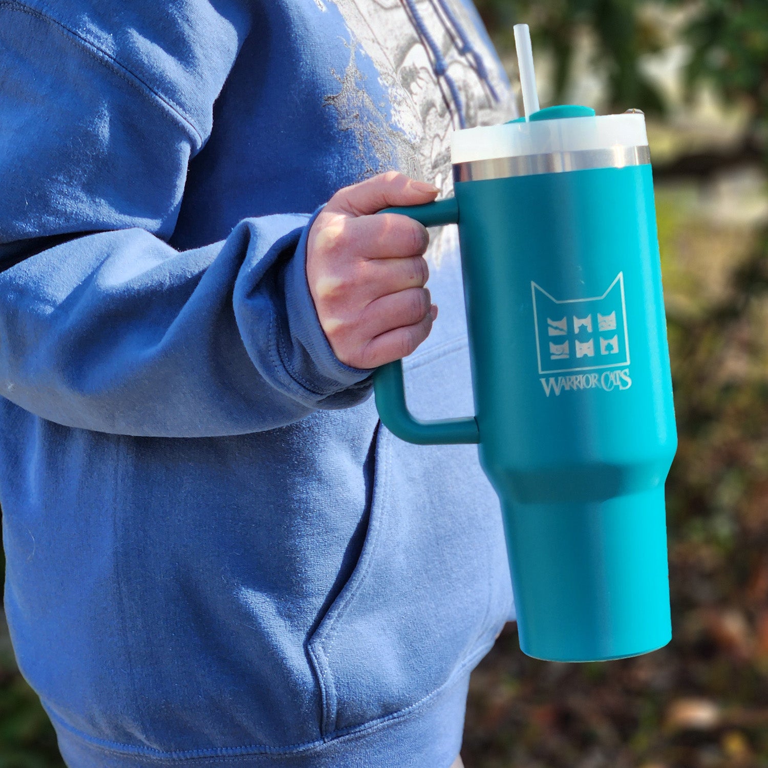 Warrior Cats Giant Travel Mug with Straw - Image 4